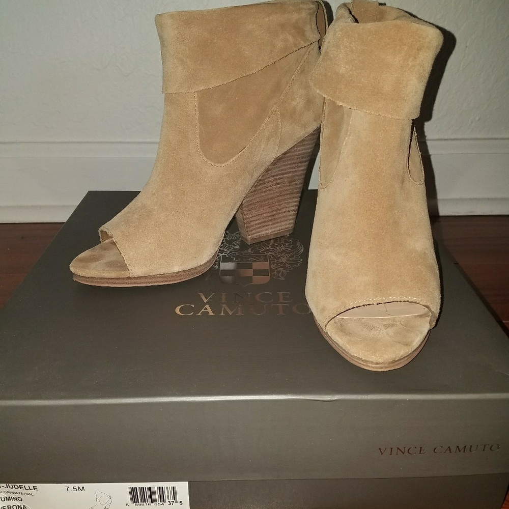 Vince Camuto Judelle Shooties